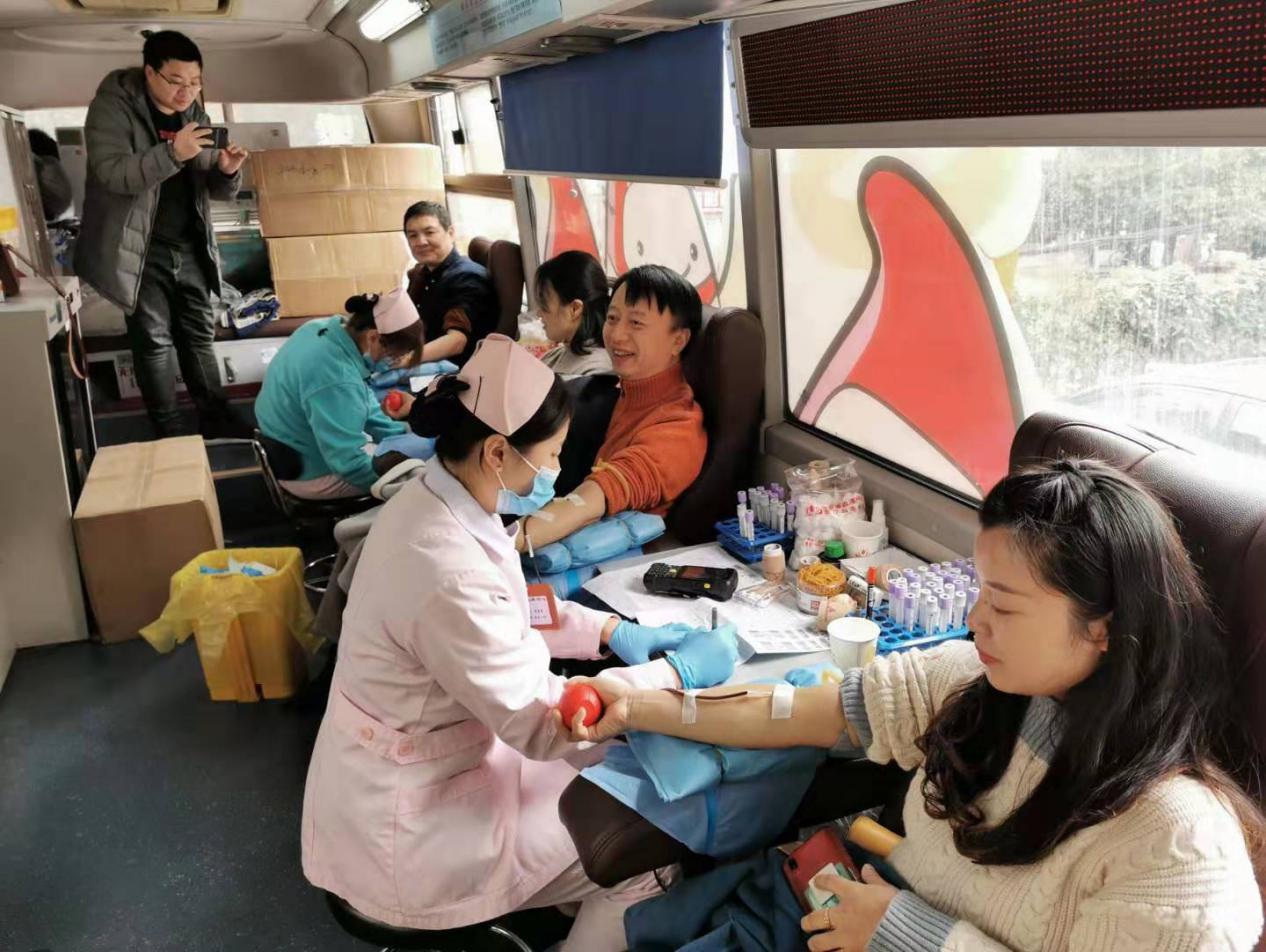 義務獻血、傳遞愛心、奉獻社會